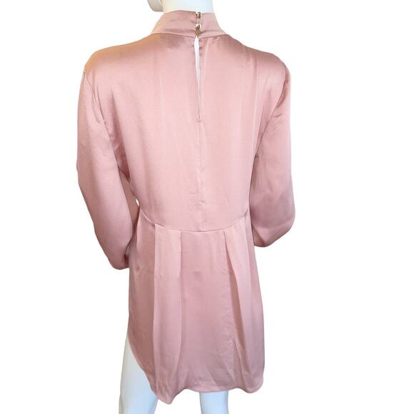 Vince Camuto Satin Rosy Taupe Top, Hi-Lo Hem, Flowy, Flattering, Ladies Large - Picture 2 of 6